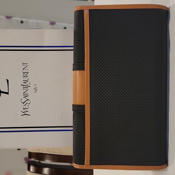 NEW & Authentic YSL Clutch bag with box - Picture 2 of 12